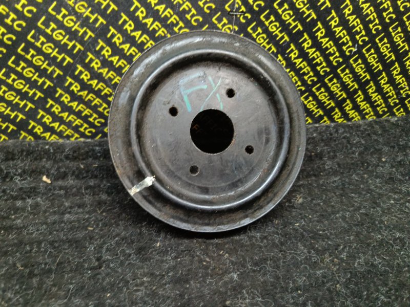 Шкив помпы Infiniti Fx45 S50 Шкив помпы Infiniti Fx45 S50