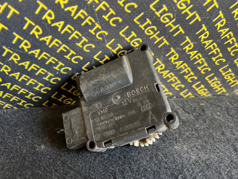 Сервопривод заслонки печки Audi S6 4F2