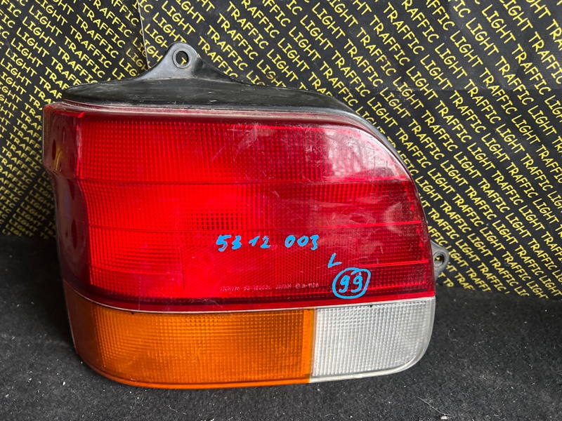 Стоп-сигнал Toyota Corsa EL51 задний левый