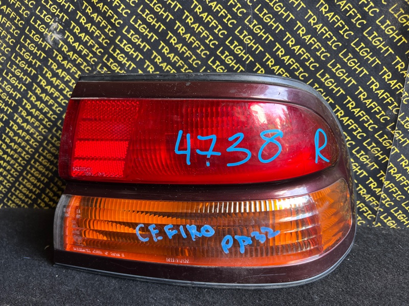 Стоп-сигнал Nissan Cefiro A32 задний правый