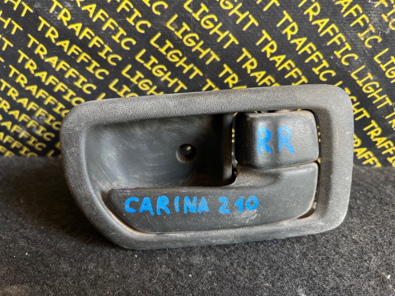 Ручка двери внутренняя Toyota Carina AT210 задняя правая