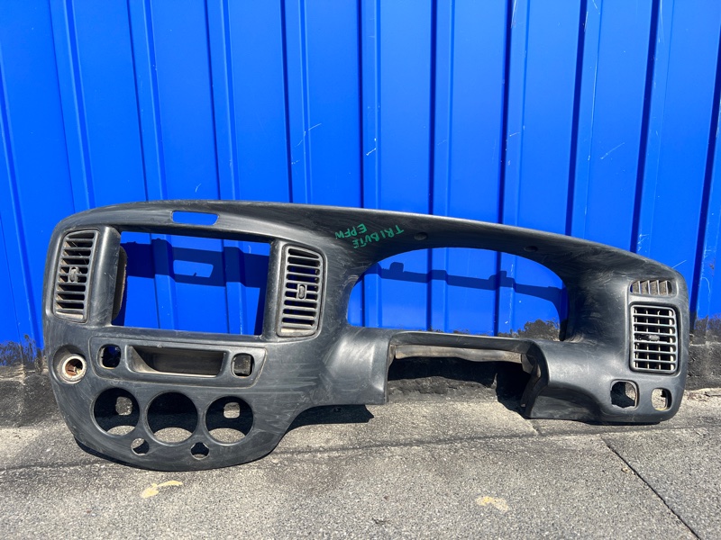 Консоль спидометра Mazda Tribute EPFW (б/у)