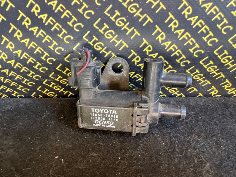 Клапан вакуумный Toyota Estima TCR10 (б/у)