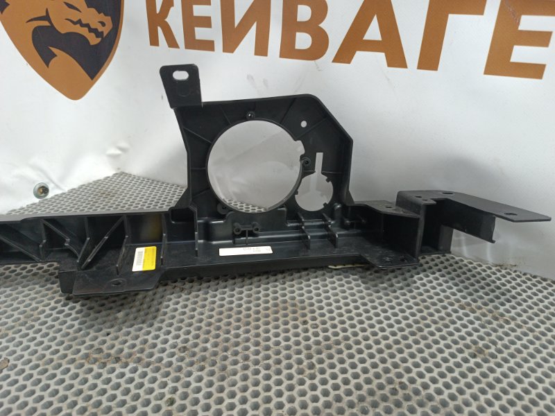 Кронштейн полки багажника задний правый Range Rover 2016 L405 508PS 5.0