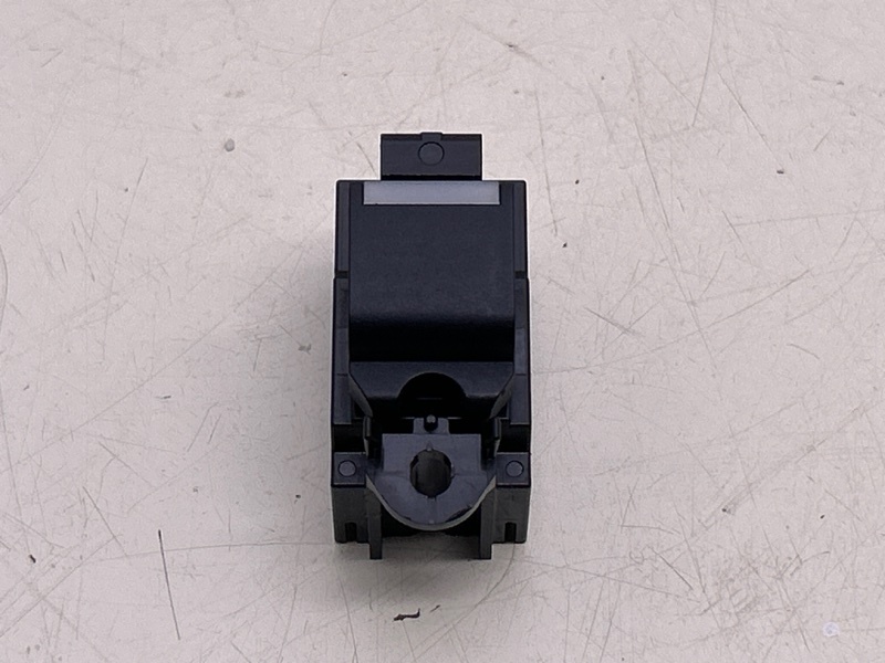 Кнопка стеклоподъемника Land Rover Range Rover 2014 L405 FK7214717AB контрактная