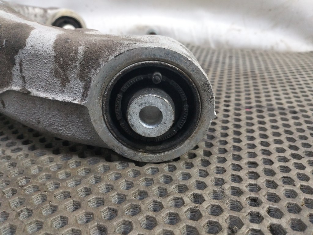 Рычаг подвески задний левый S6 2014 C7/4G