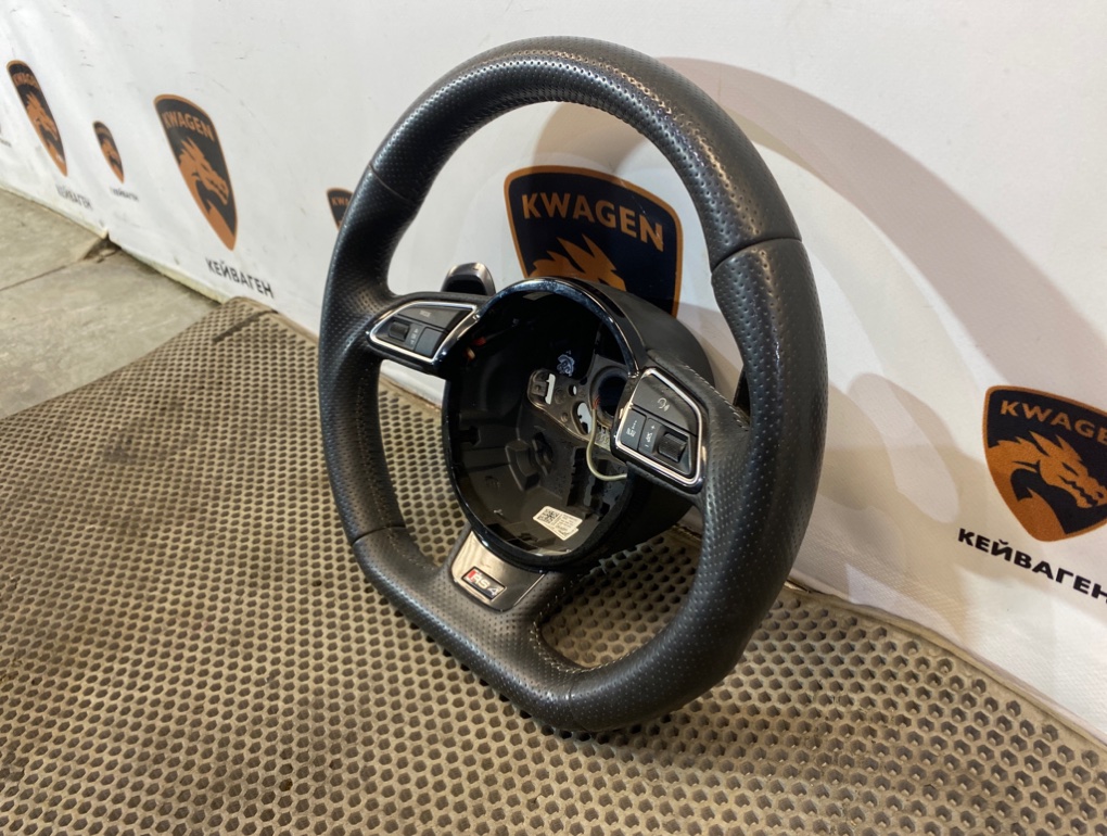 Руль Audi RS4 B8 CFSA 4.2