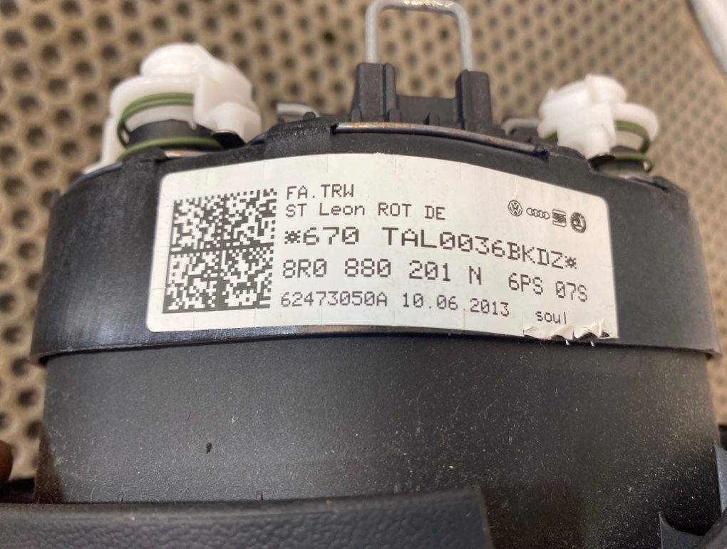 Подушка безопасности в руль RS4 2013 B8 CFSA 4.2