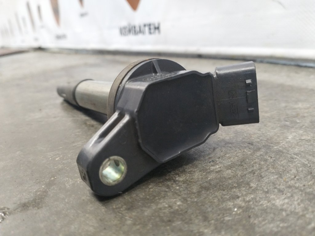 Катушка зажигания Corolla E150 1GZRFE 1.6