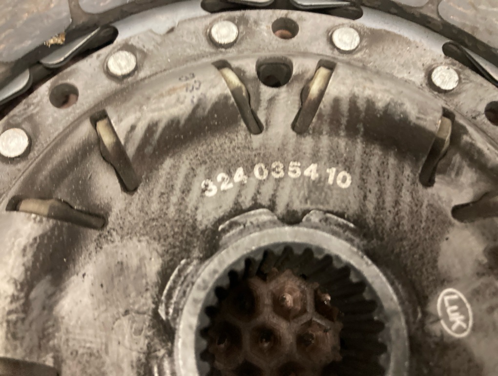 Диск сцепления Transporter 2005 T5 AXE 2.5 TDI