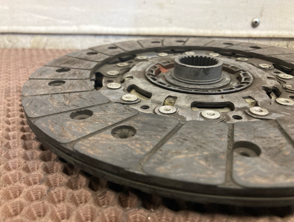 Диск сцепления Transporter 2005 T5 AXE 2.5 TDI