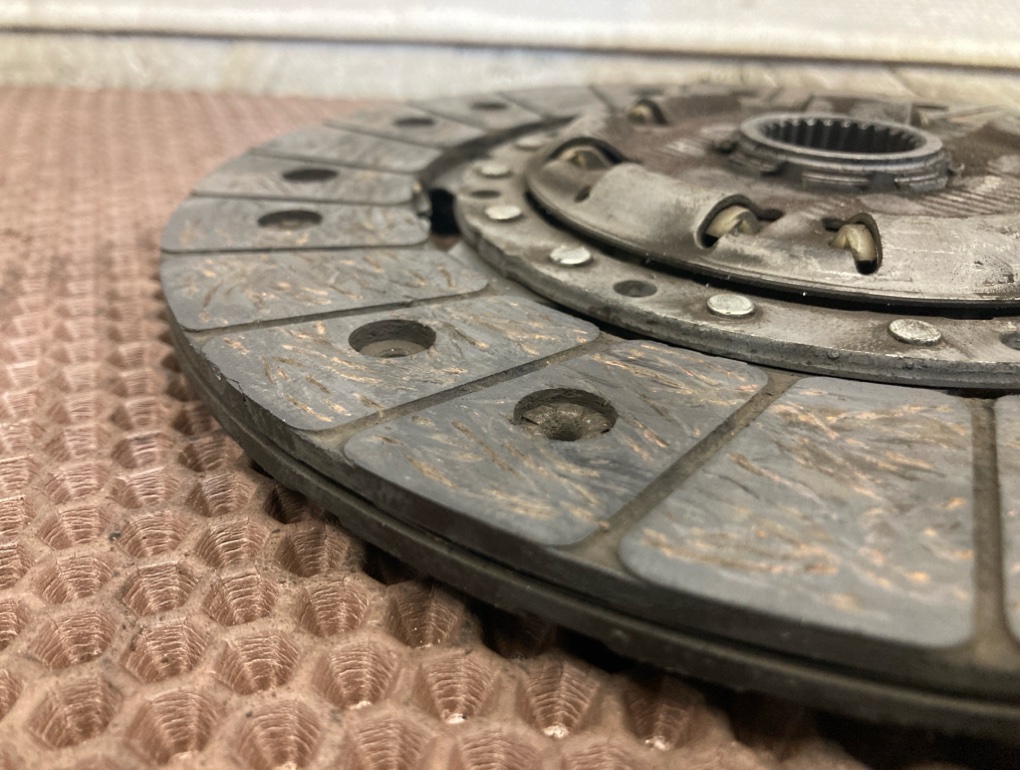 Диск сцепления Transporter 2005 T5 AXE 2.5 TDI