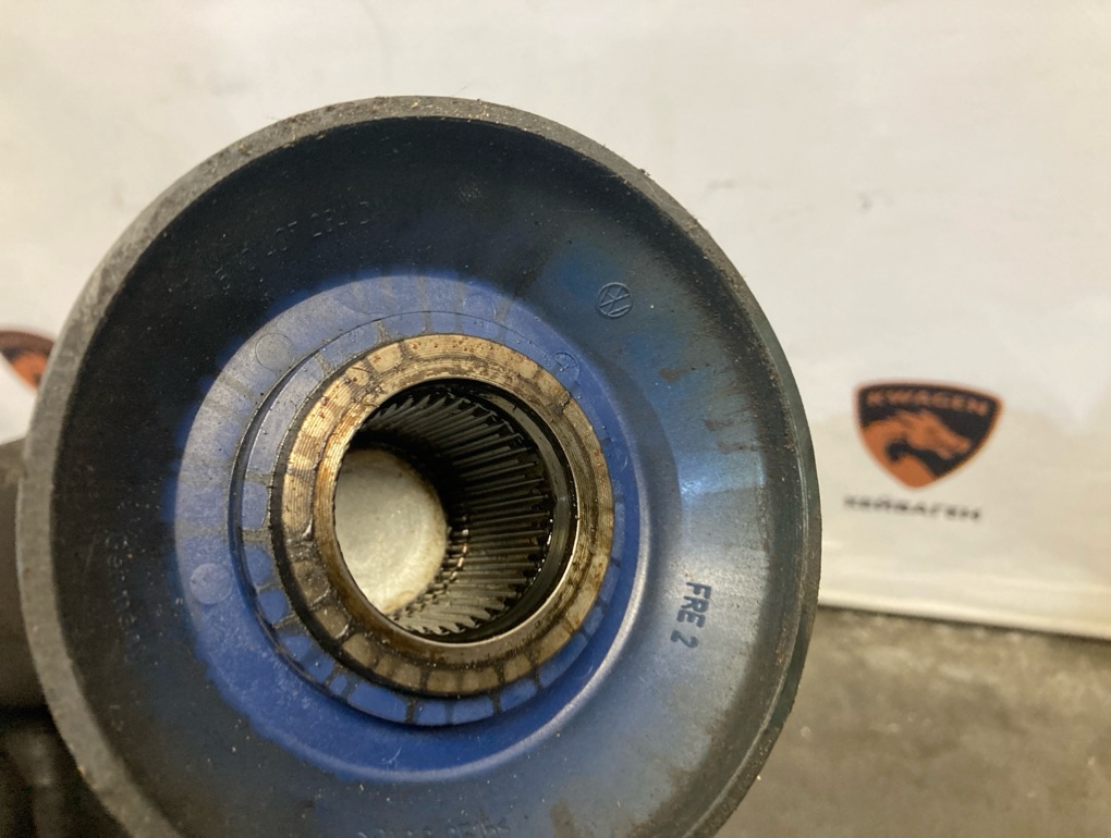 Привод передний правый Tiguan 2012 5N CCZ 2.0 TSI Привод передний правый Tiguan 2012 5N CCZ 2.0 TSI