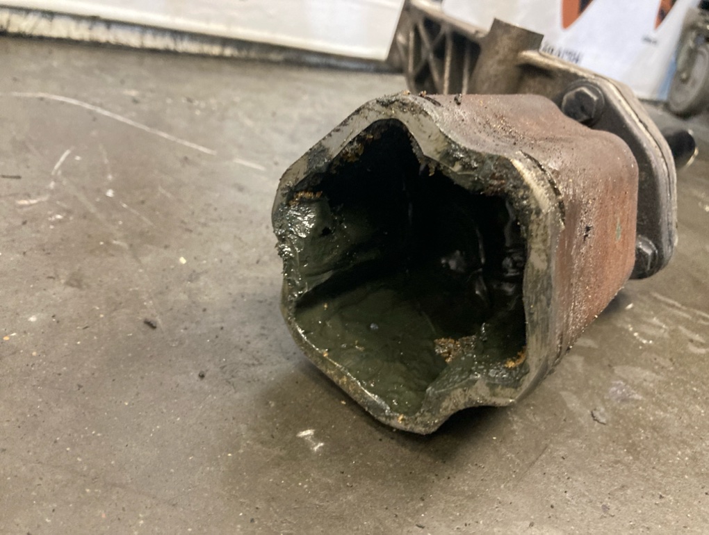 Вал промежуточный передний правый Astra 2011 J A14NET Вал промежуточный передний правый Astra 2011 J A14NET