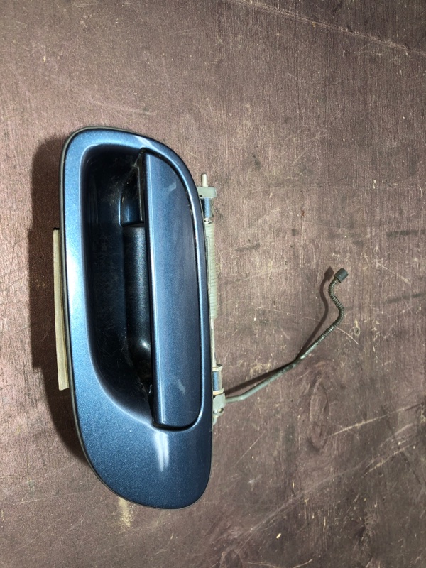 Запчасть ручка двери внешняя задняя левая Volvo S60 2006 Sedan B5244S 9187667 Б/У Ручка двери внешняя задняя левая Volvo S60 2006 Sedan B5244S 9187667 Б/У