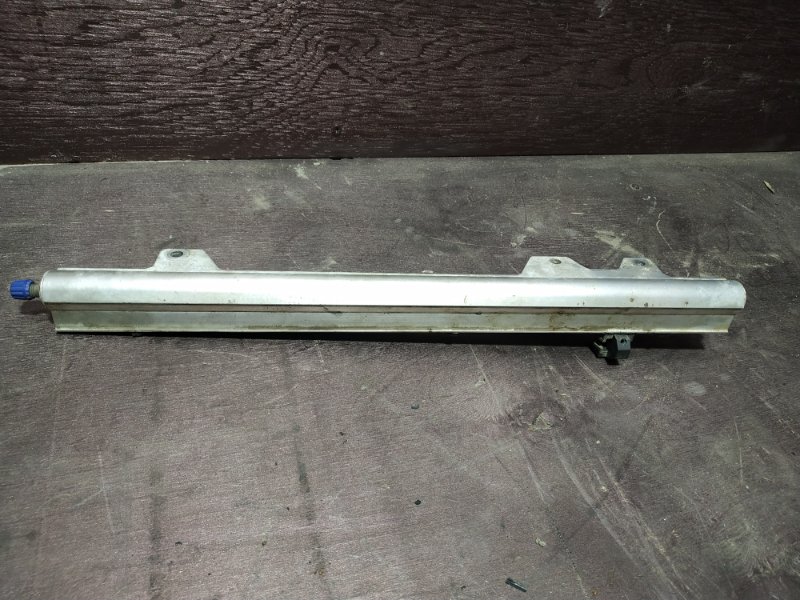 Рампа топливная S60 2006 Sedan B5244S Рампа топливная S60 2006 Sedan B5244S
