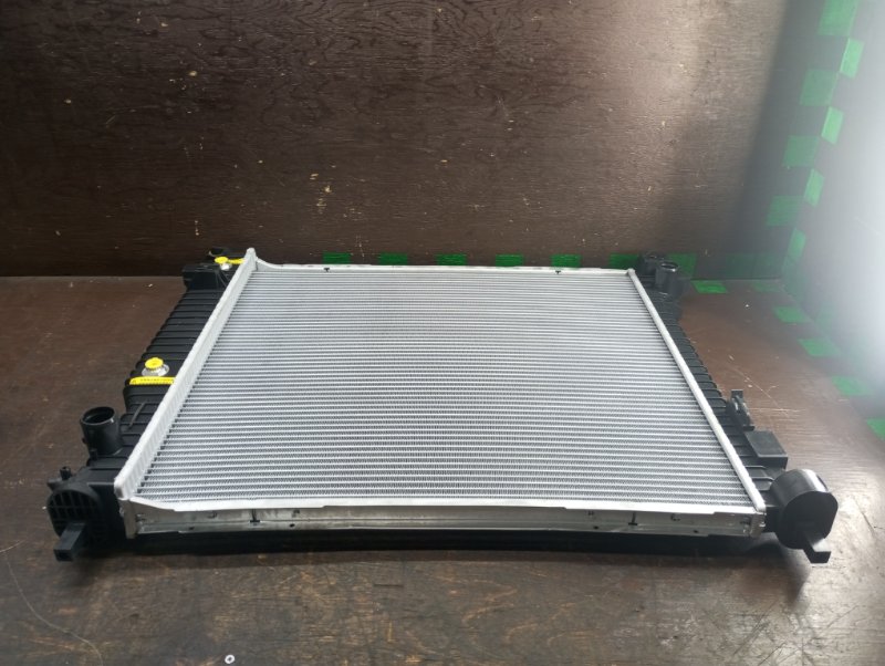 Радиатор охлаждения двигателя SRX 2011 FFN 3.0