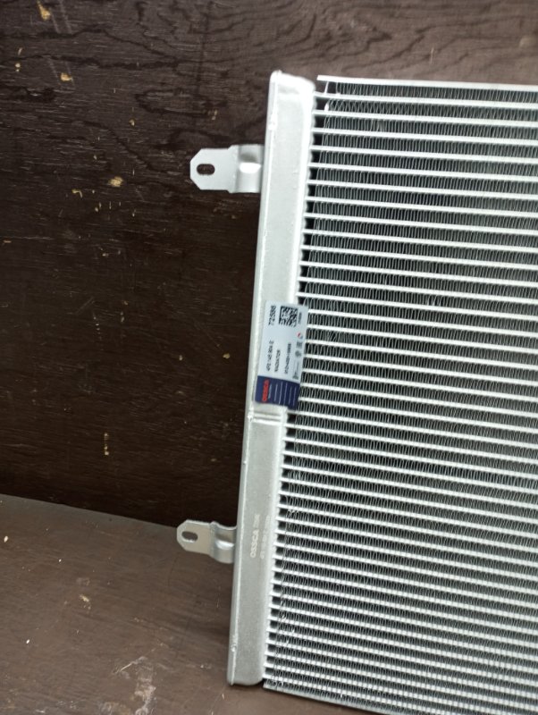 Радиатор охлаждения двигателя A6 2009 C6