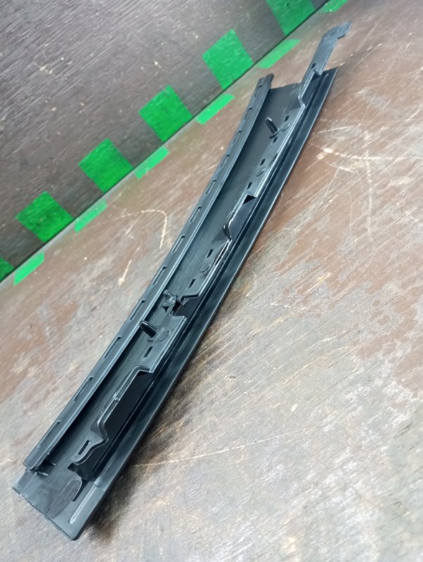 Накладка двери внешняя задняя левая Focus 2012 CB8