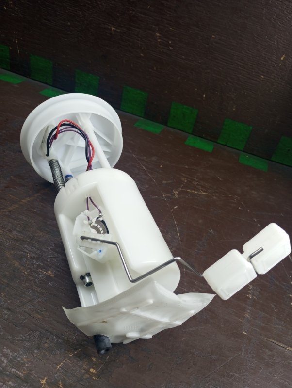 Топливный насос Volkswagen Gol