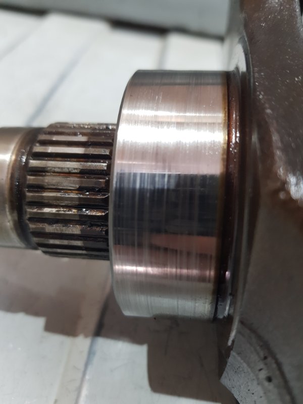 Коленвал S80 2003