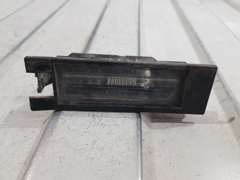 Фонарь подсветки номера Opel Astra J 2009-2016 0461200 Б/У