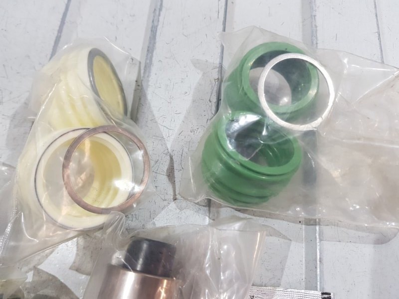 Ремкомплект суппорта FH 12 2000-2008