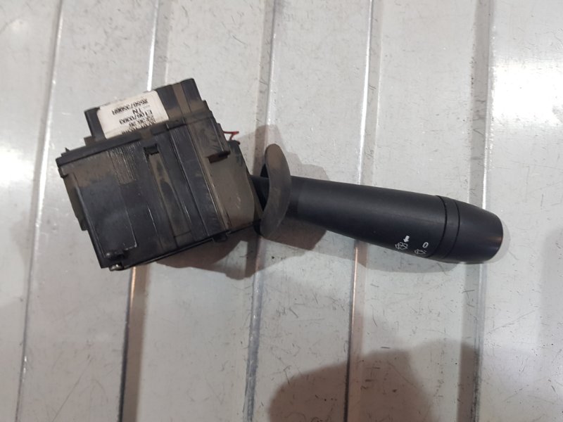 Подрулевой переключатель дворников Renault Logan L8 K7MA812