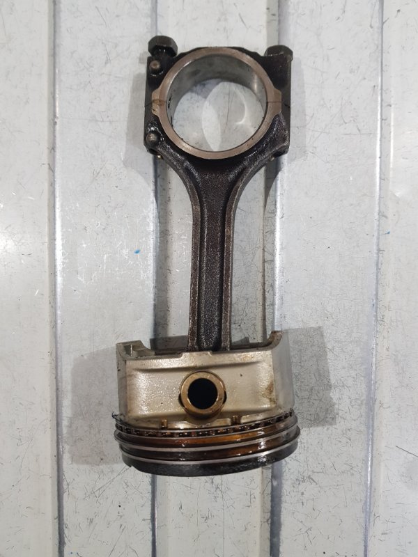Поршень с шатуном Chevrolet Lacetti 2004-2012 F14D3 94580740 Б/У
