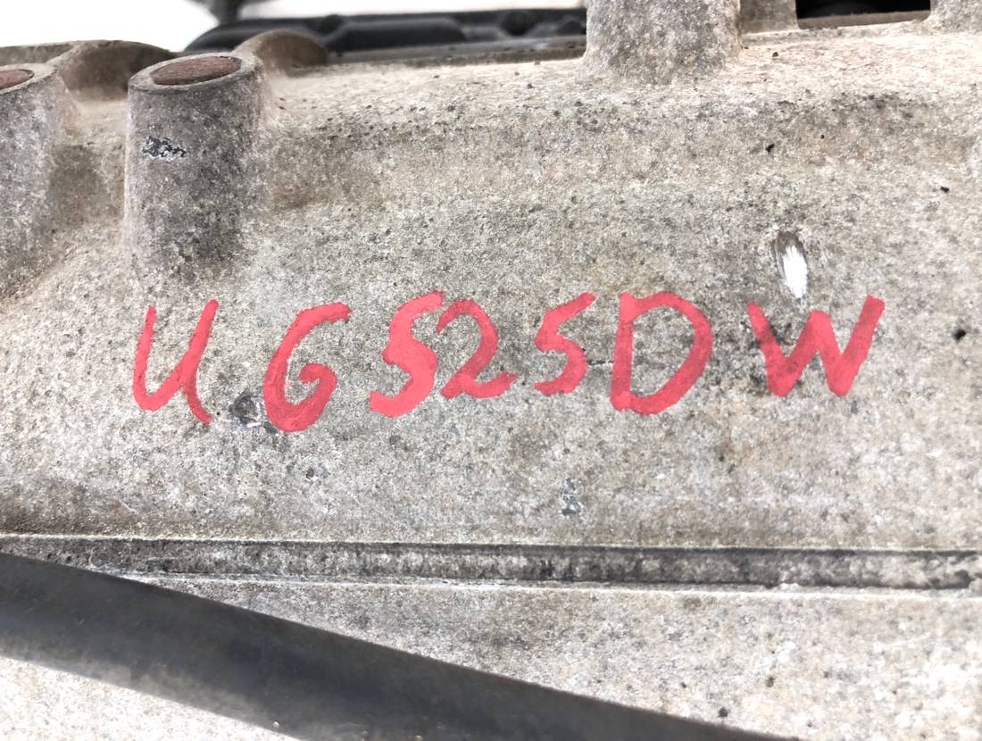 АКПП VehiCross 1999 UGS25DW 6VD1