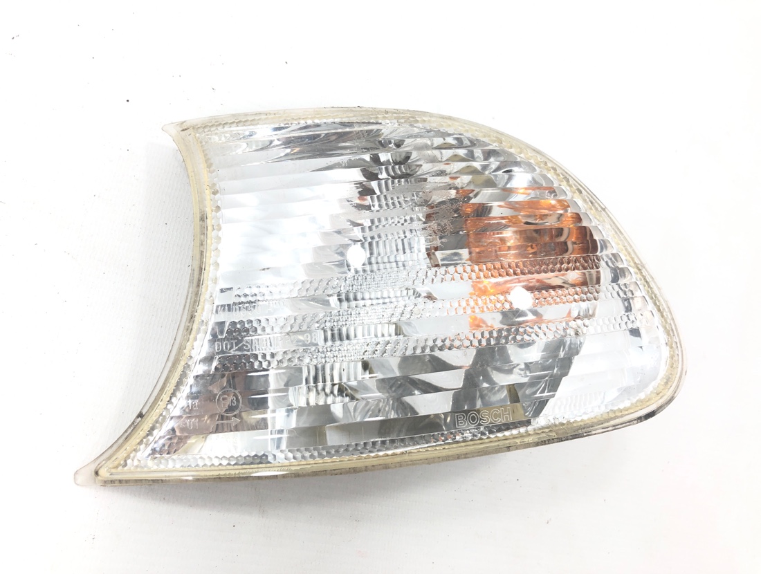 Запчасть габарит левый BMW 3-Series 2000 E46 контрактная Габарит левый BMW 3-Series 2000 E46 контрактная