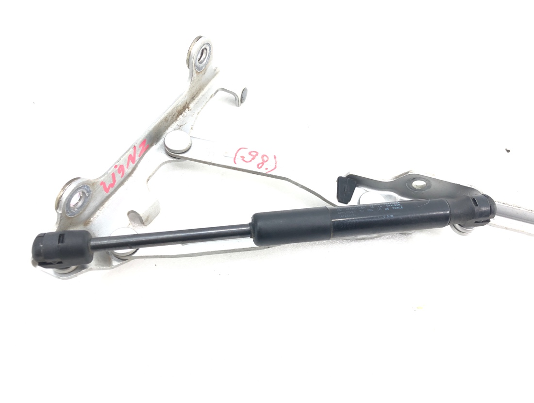 Амортизатор крышки багажника GT 86 2013 ZN6 FA20