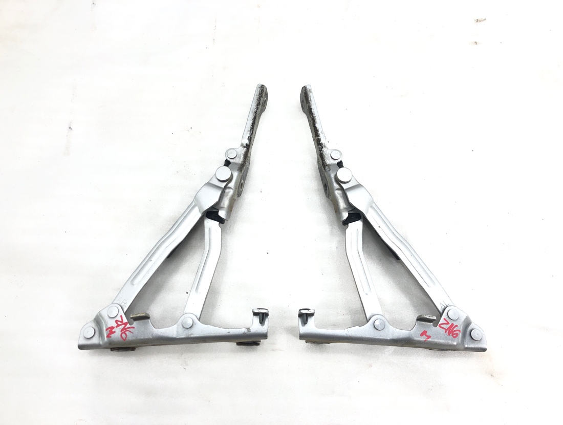 Амортизатор крышки багажника GT 86 2013 ZN6 FA20