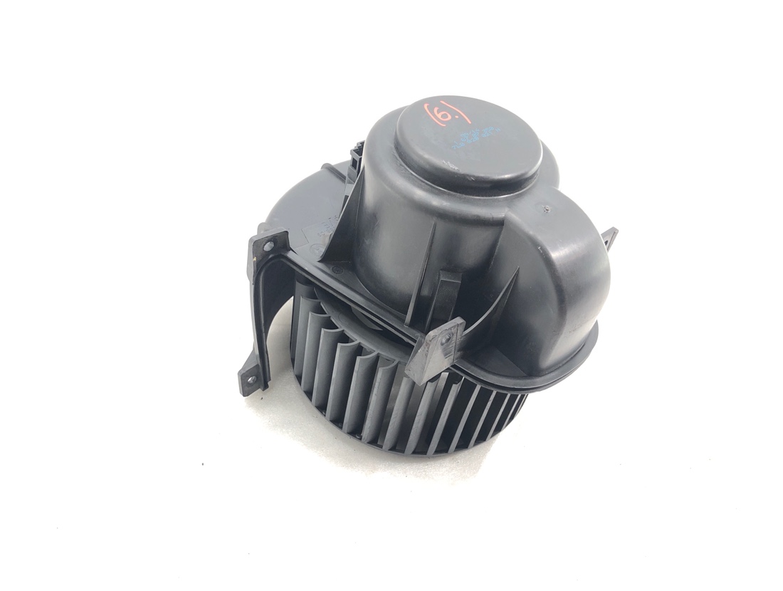 Моторчик печки Touareg 2008 7L6 BHK