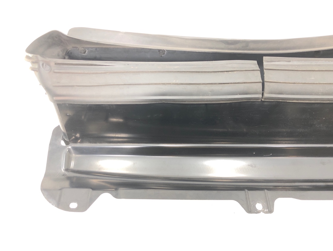 Направляющая интеркулера Forester 2004 SG5 EJ205