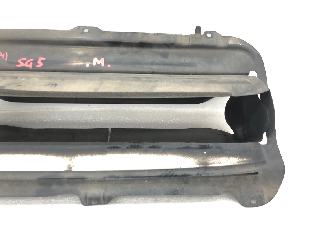 Направляющая интеркулера Forester 2005 SG5 Направляющая интеркулера Forester 2005 SG5