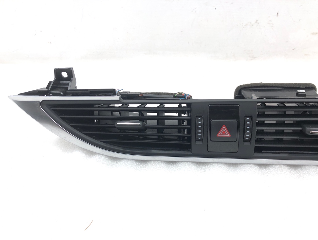 Дефлектор печки A6 2012 4G2 CHV