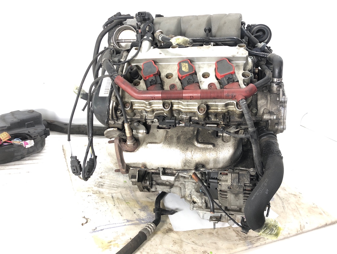 Двигатель A4 2003 8EC AUK