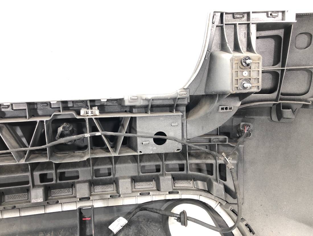 Бампер задний A4 2003 8EC AUK Бампер задний A4 2003 8EC AUK