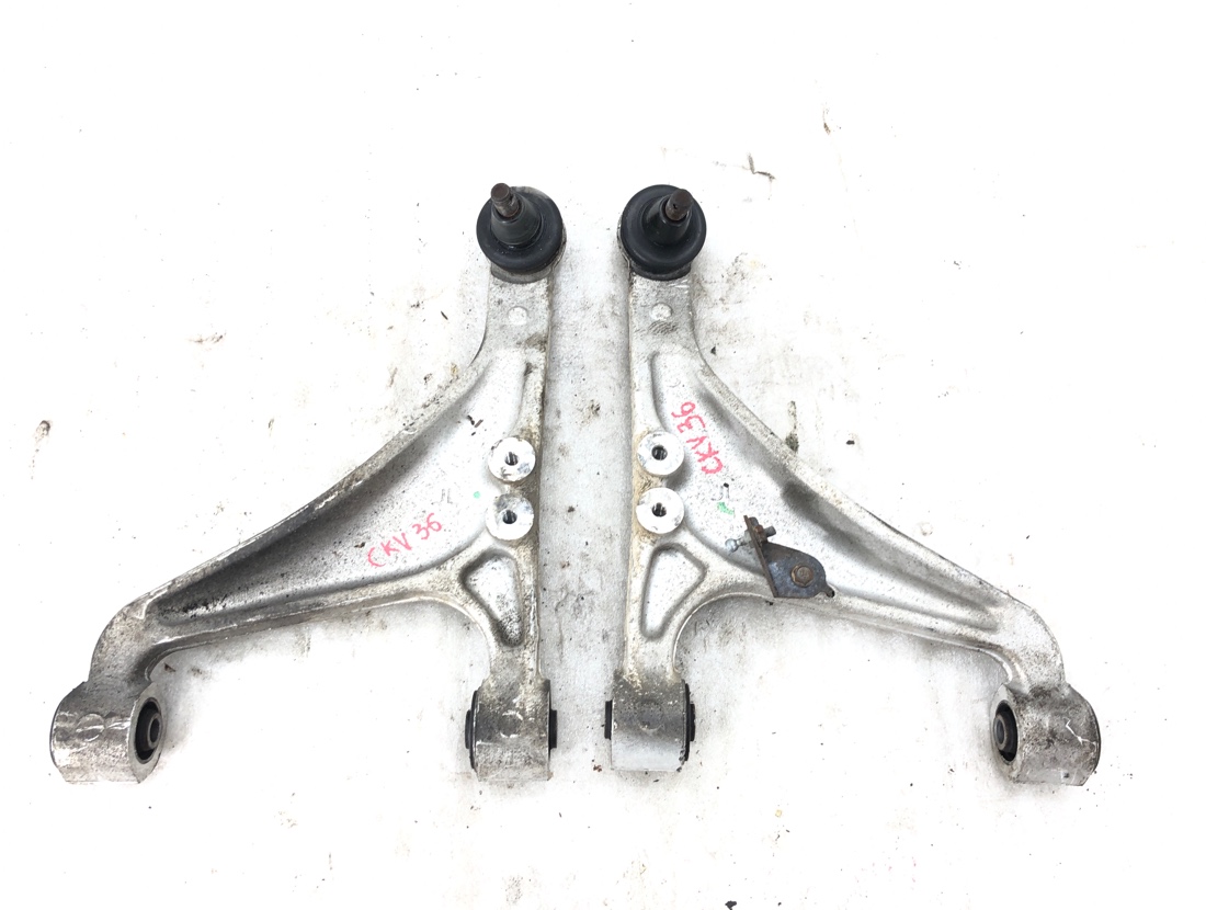 Рычаг задний Skyline 2006 CKV36 VQ37VHR