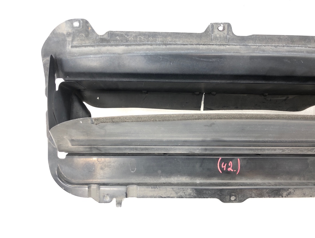 Воздухозаборник Subaru Forester SG5 EJ20 Воздухозаборник Subaru Forester SG5 EJ20