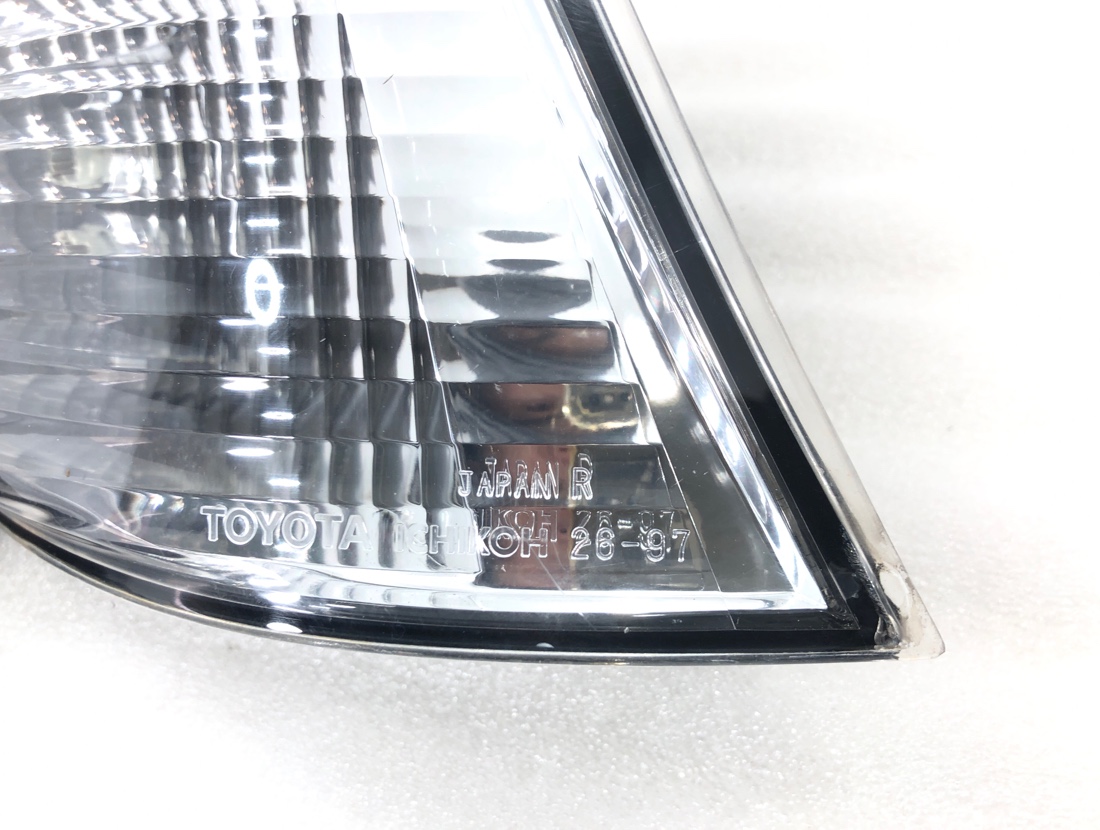 Габарит правый Grand Hiace 2001 VCH10 5VZFE