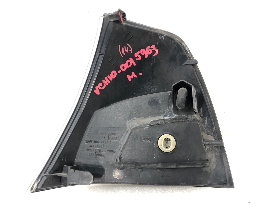 Габарит правый Grand Hiace 2001 VCH10 5VZFE