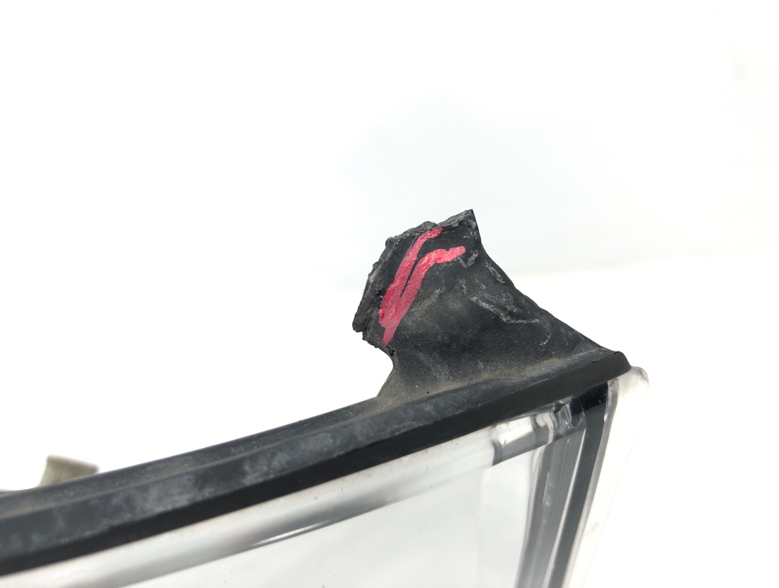 Габарит правый Grand Hiace 2001 VCH10 5VZFE