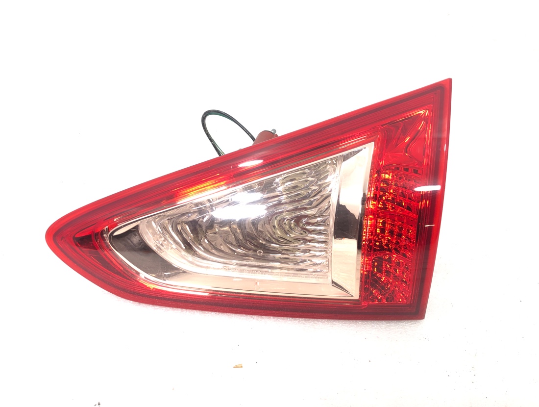 Стоп-сигнал правый Nissan Skyline Crossover 2009 J50 VQ37VHR 265441BA1A контрактная