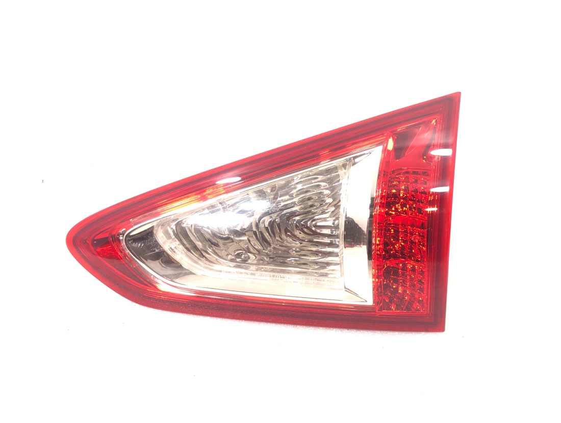 Стоп-сигнал правый Nissan Skyline Crossover 2009 J50 VQ37VHR 265441BA1A контрактная