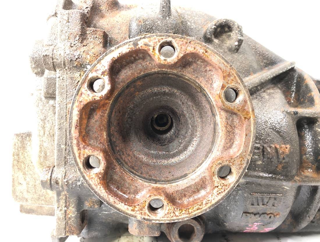 Редуктор задний X5 2004 E53 M54B30 Редуктор задний X5 2004 E53 M54B30