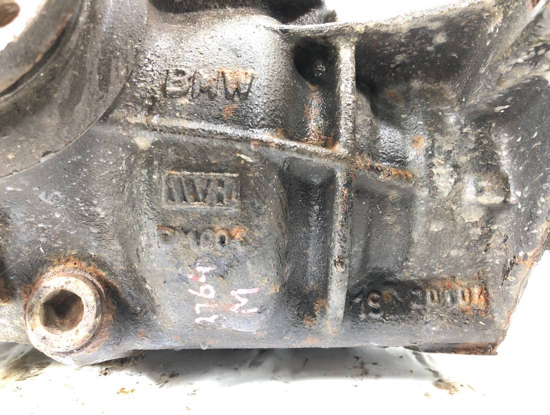 Редуктор задний X5 2004 E53 M54B30 Редуктор задний X5 2004 E53 M54B30