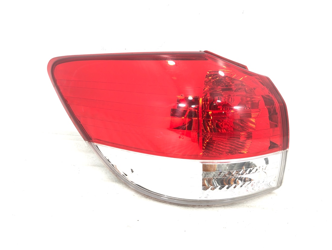 Стоп-сигнал левый Toyota Wish 2009 ZGE20 2ZRFE 81560-68050 контрактная