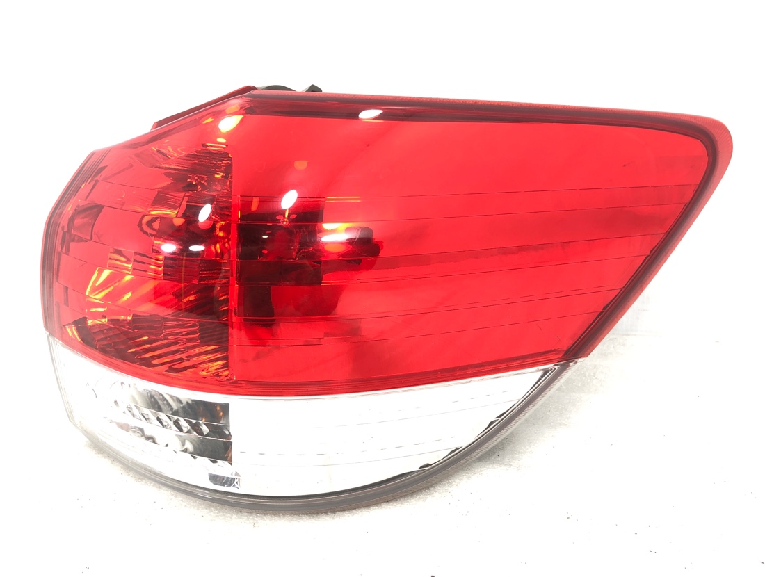 Стоп-сигнал правый Toyota Wish ZGE20 2ZRFE Стоп-сигнал правый Toyota Wish ZGE20 2ZRFE